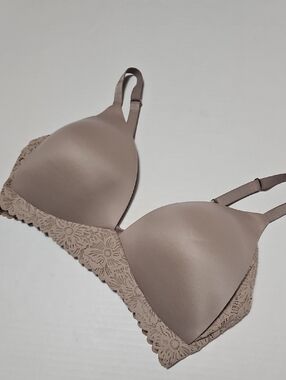 Aerie Seamless Molded Lace-Trim Wireless Pull Over Bra in Taupe Size 34DD